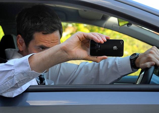How Taking Photos Of Accidents Can Help Your Holiday Accident Compensation